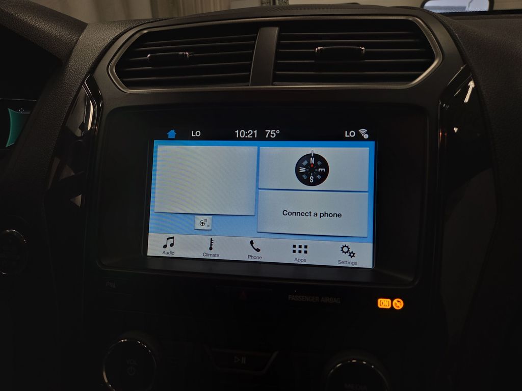 2018 Ford Explorer XLT - Photo 15