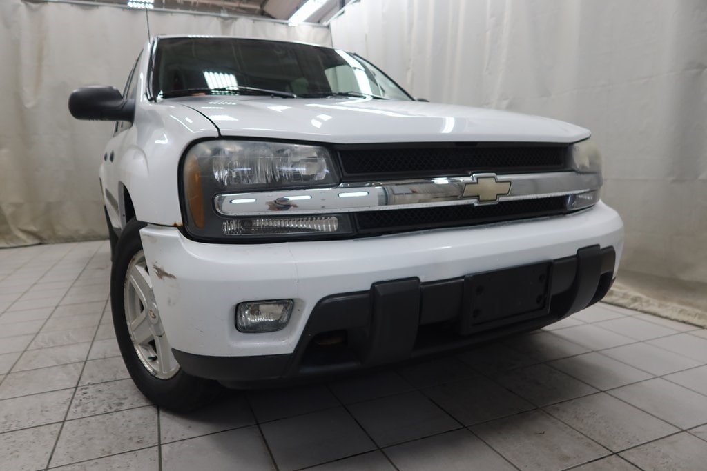 Used 2002 Chevrolet TrailBlazer LT with VIN 1GNET16S026134557 for sale in Fargo, ND