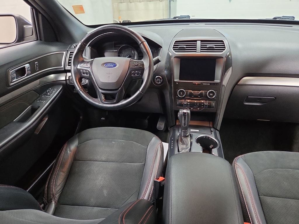2018 Ford Explorer XLT - Photo 13