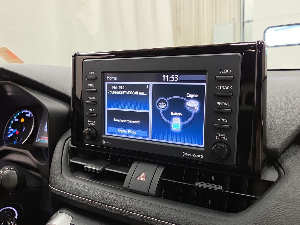 2022 Toyota RAV4 LE - Photo 14
