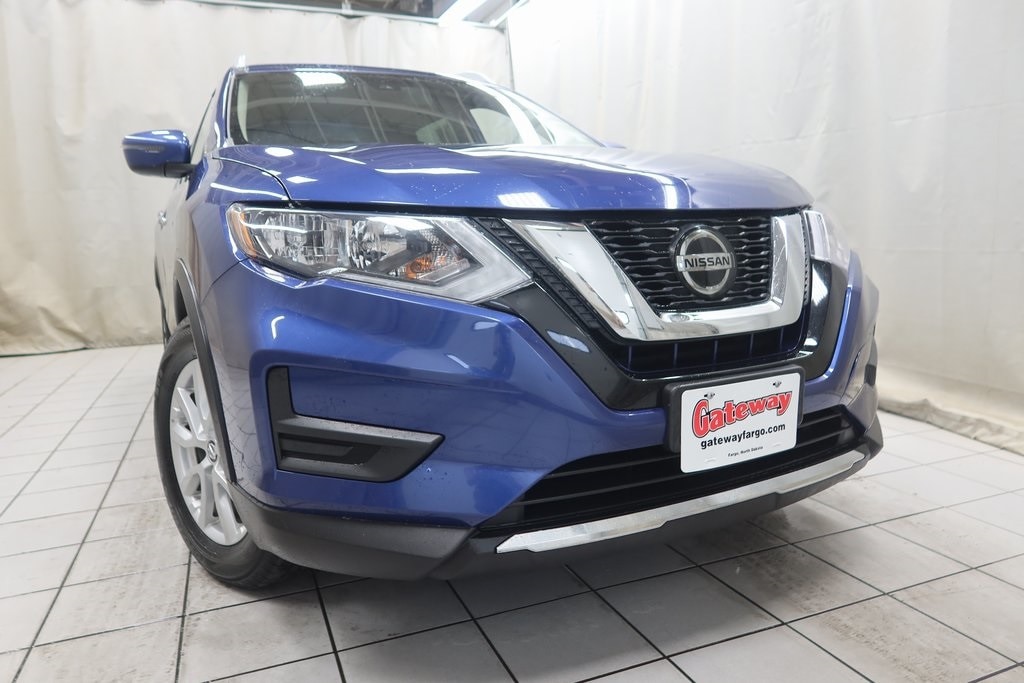 Used 2019 Nissan Rogue SV with VIN KNMAT2MV3KP526615 for sale in Fargo, ND