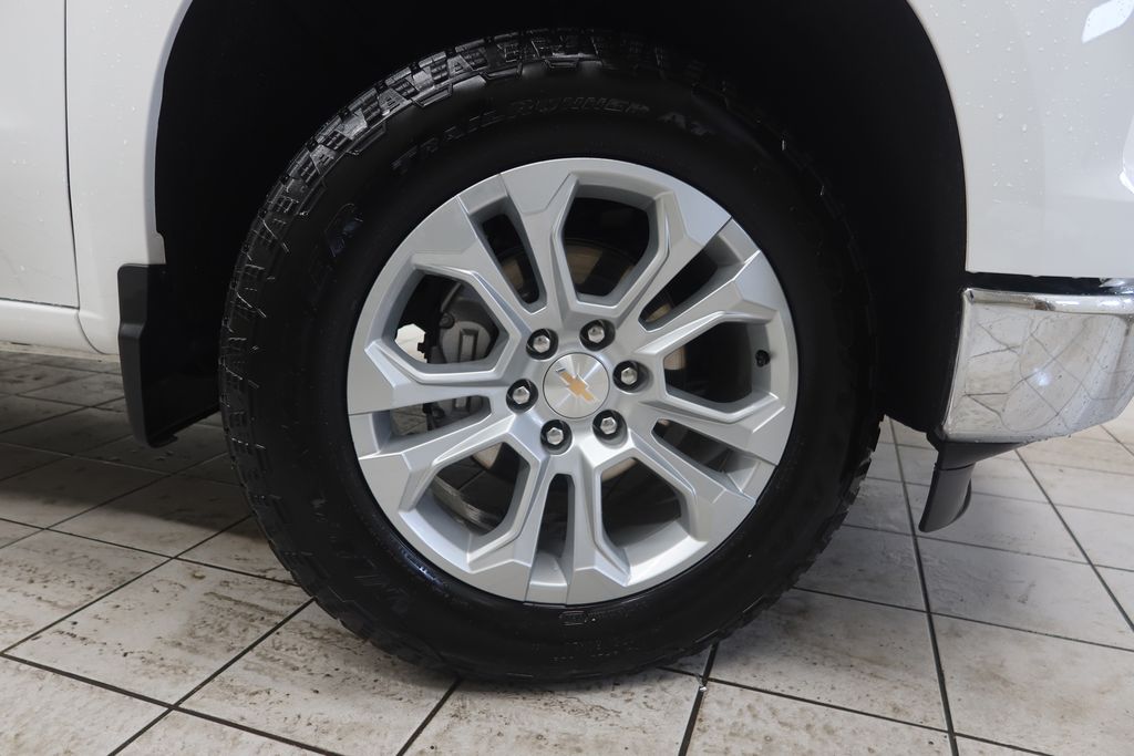 2025 Chevrolet Silverado 1500 LTZ - Photo 7