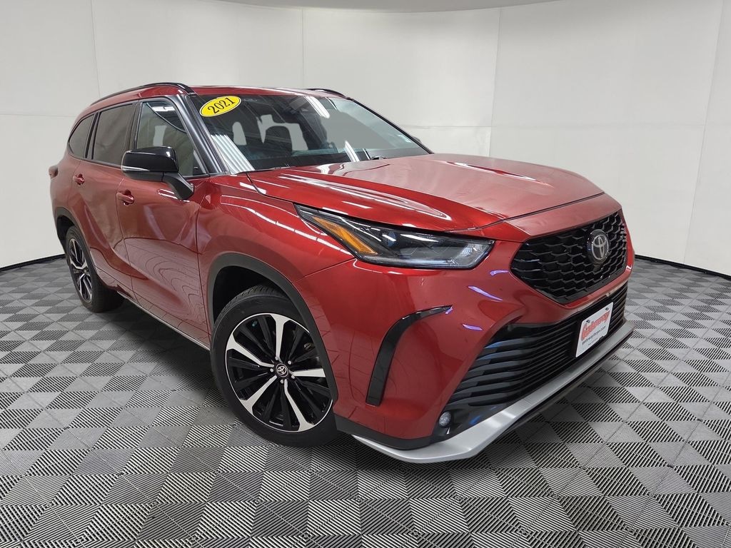 Used 2021 Toyota Highlander XSE SUV