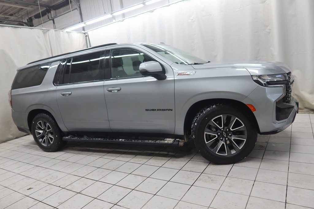 2023 Chevrolet Suburban Z71's photo
