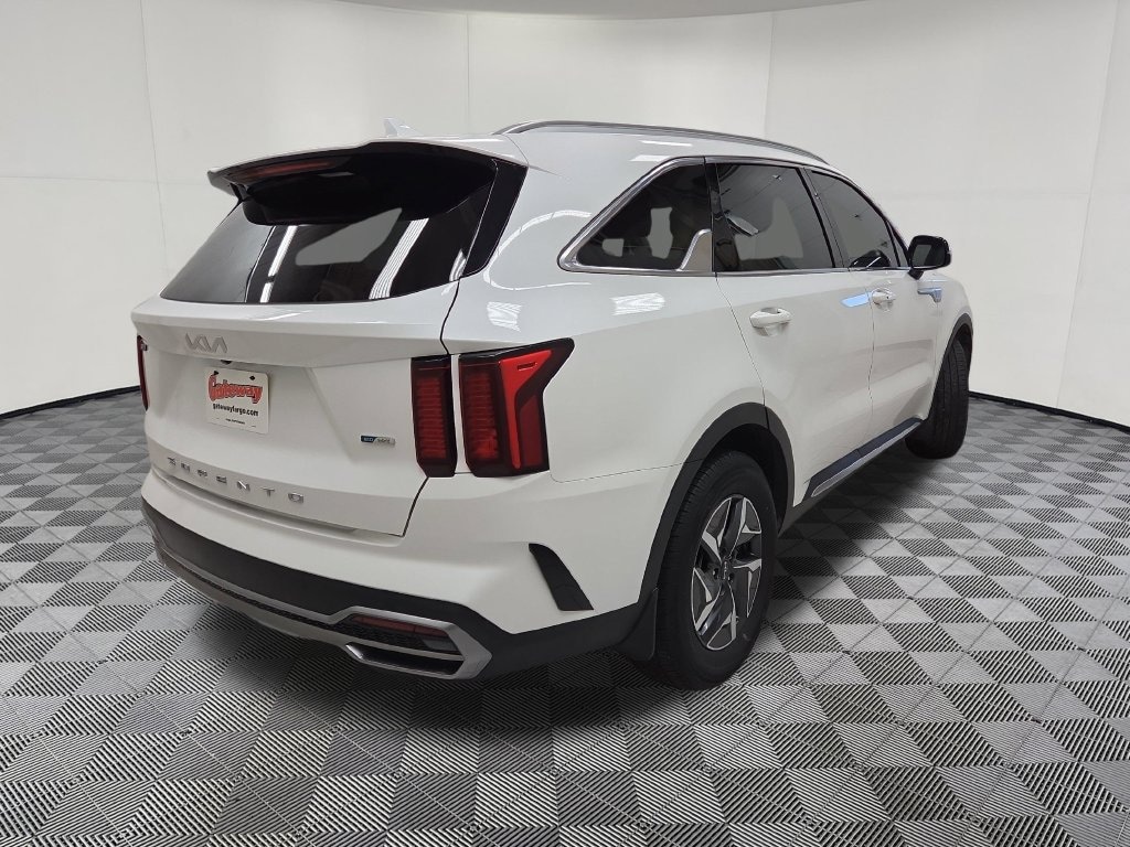 Used 2022 Kia Sorento Hybrid S SUV