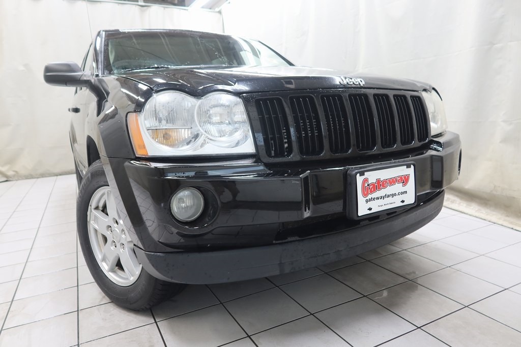 Used 2006 Jeep Grand Cherokee Laredo with VIN 1J4GR48K76C116721 for sale in Fargo, ND