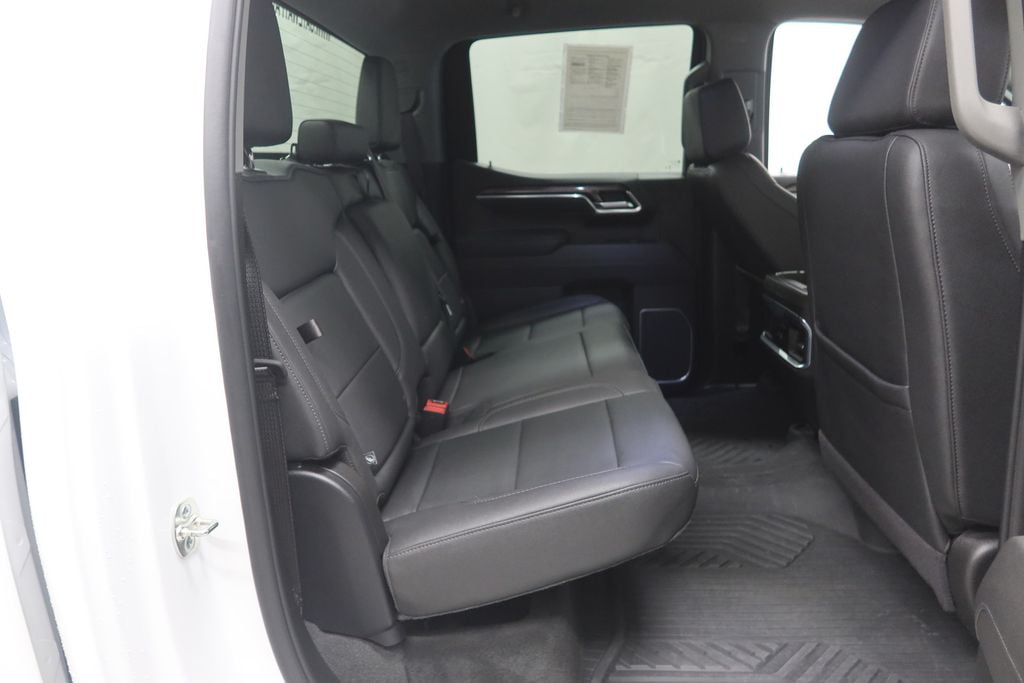 2025 Chevrolet Silverado 1500 LTZ - Photo 11