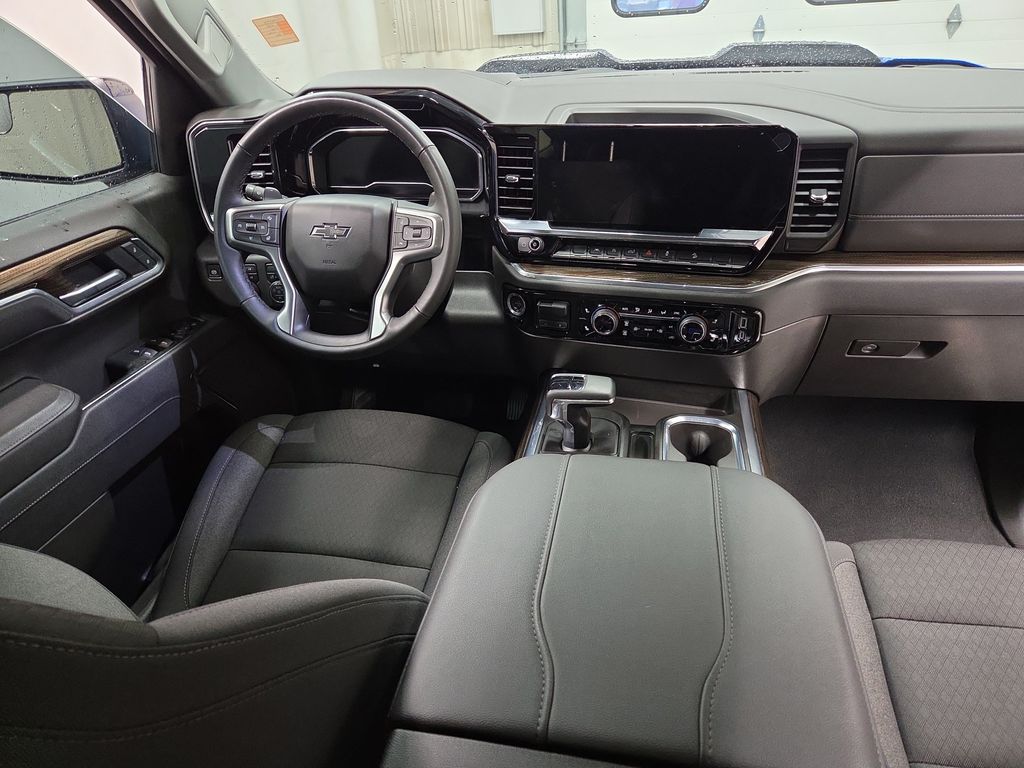 2025 Chevrolet Silverado 1500 LT Trail Boss - Photo 13