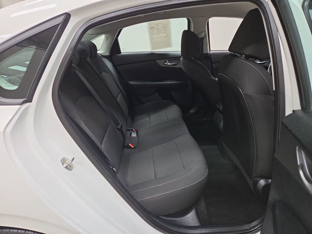 2019 Kia FORTE LXS - Photo 9