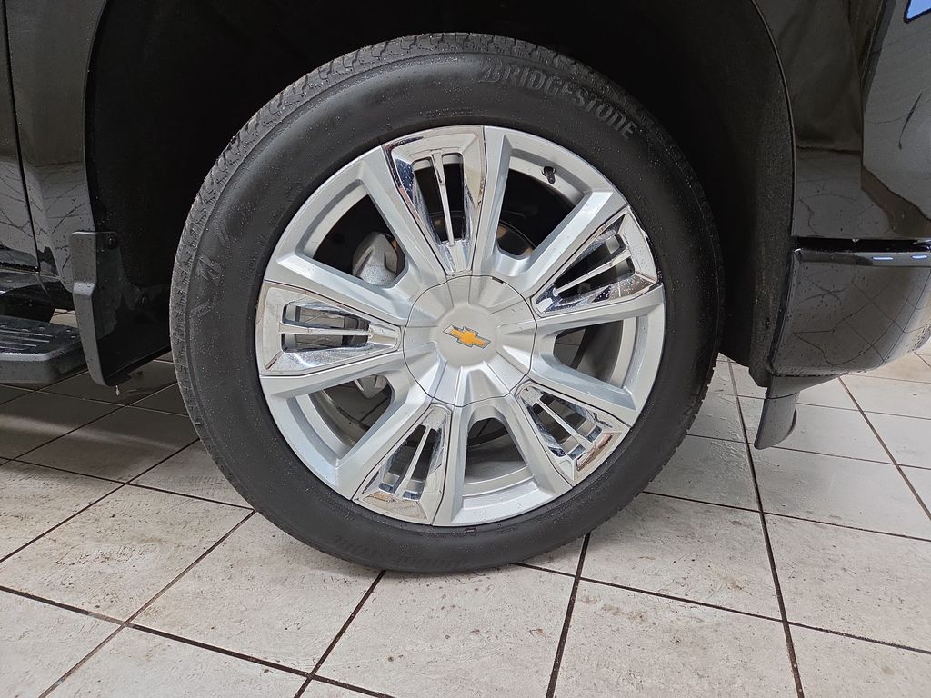 2025 Chevrolet Silverado 1500 High Country - Photo 8