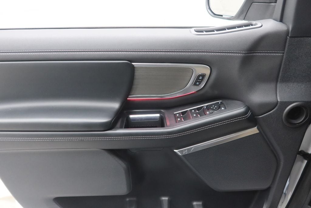 2025 Ford Expedition Platinum - Photo 25