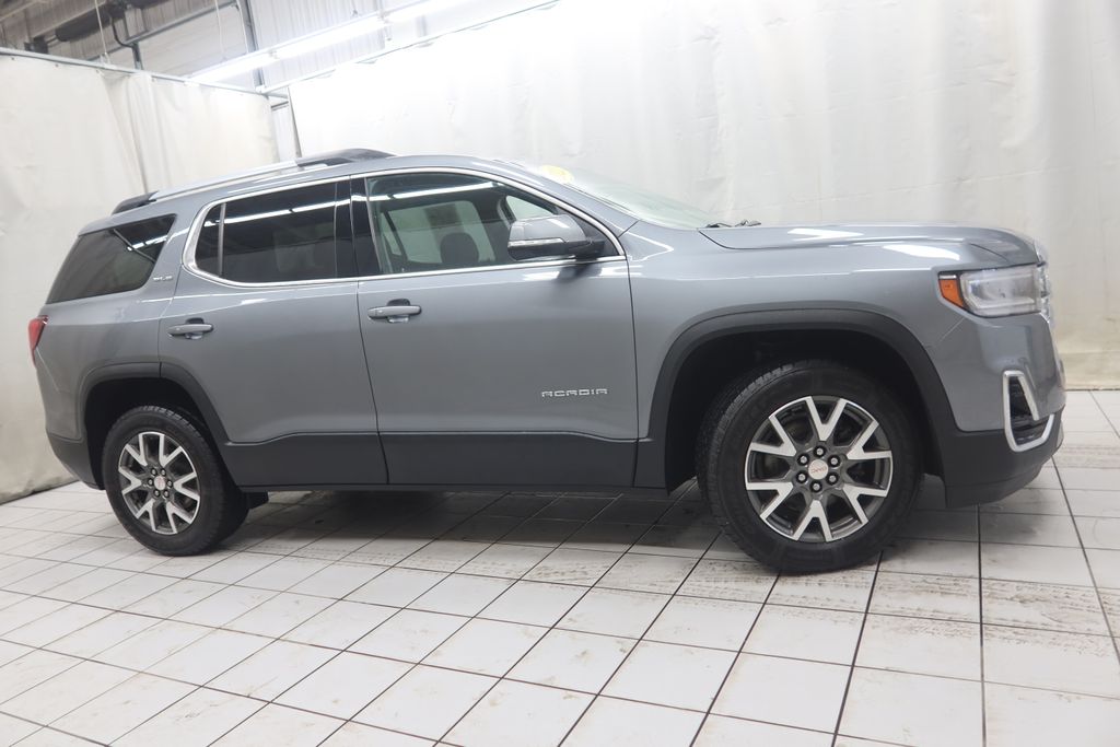 2022 GMC Acadia SLE