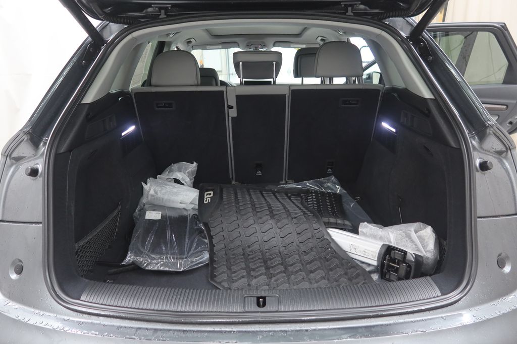 2024 Audi Q5 Premium - Photo 11