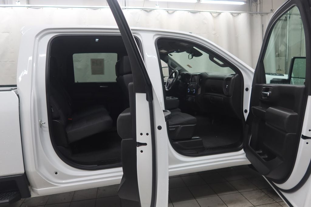 2024 Chevrolet Silverado 2500HD Custom - Photo 9