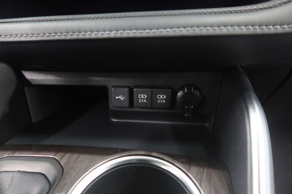 2021 Toyota Highlander Limited - Photo 18