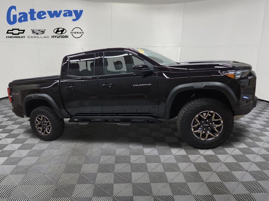 2024 Chevrolet Colorado 4WD ZR2 Crew Cab Short Box's photo