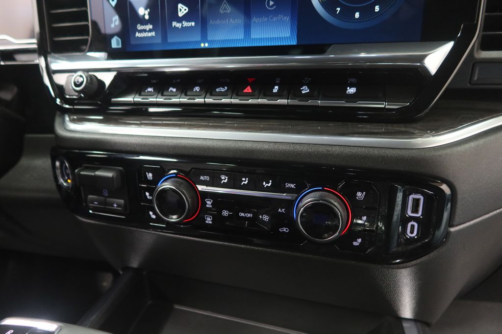 2025 Chevrolet Silverado 1500 LTZ - Photo 18