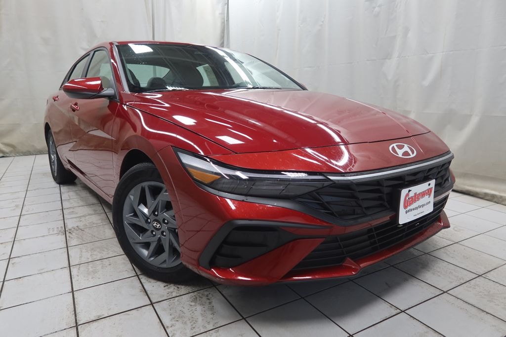 Used 2024 Hyundai Elantra Hybrid Blue Sedan