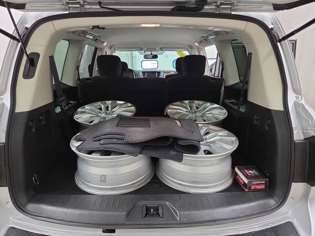 2019 Nissan Armada SV - Photo 9