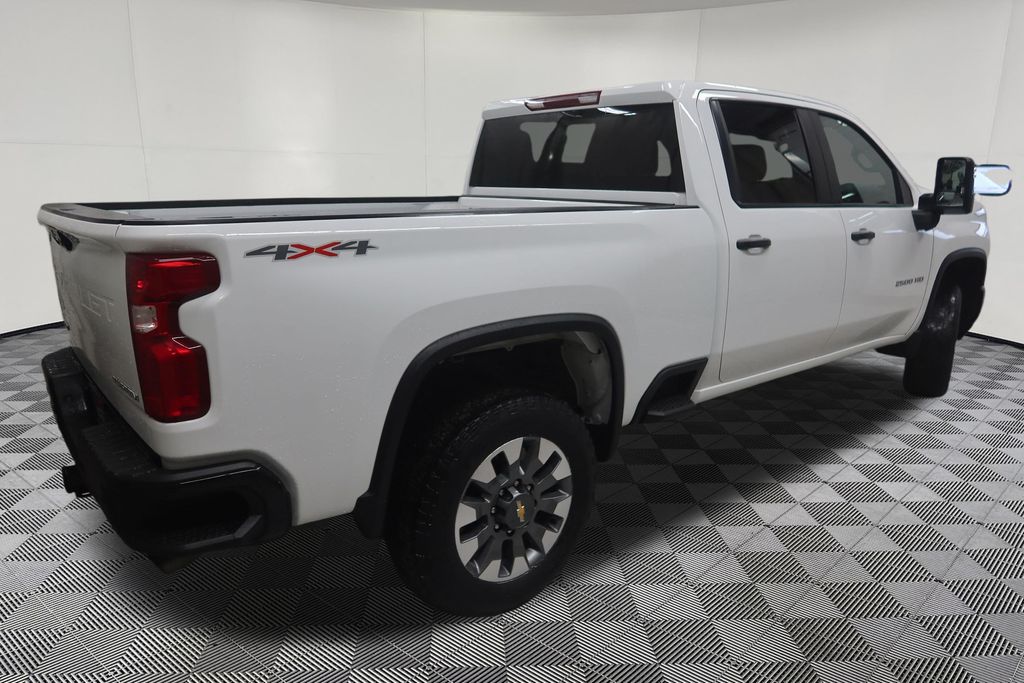 2024 Chevrolet Silverado 2500HD Custom - Photo 8
