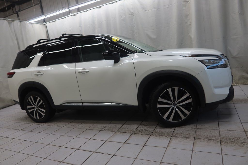 Used 2023 Nissan Pathfinder Platinum SUV