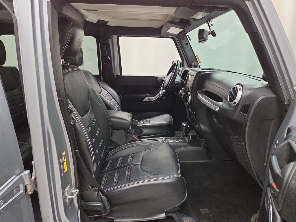 2013 Jeep Wrangler Unlimited Rubicon - Photo 10