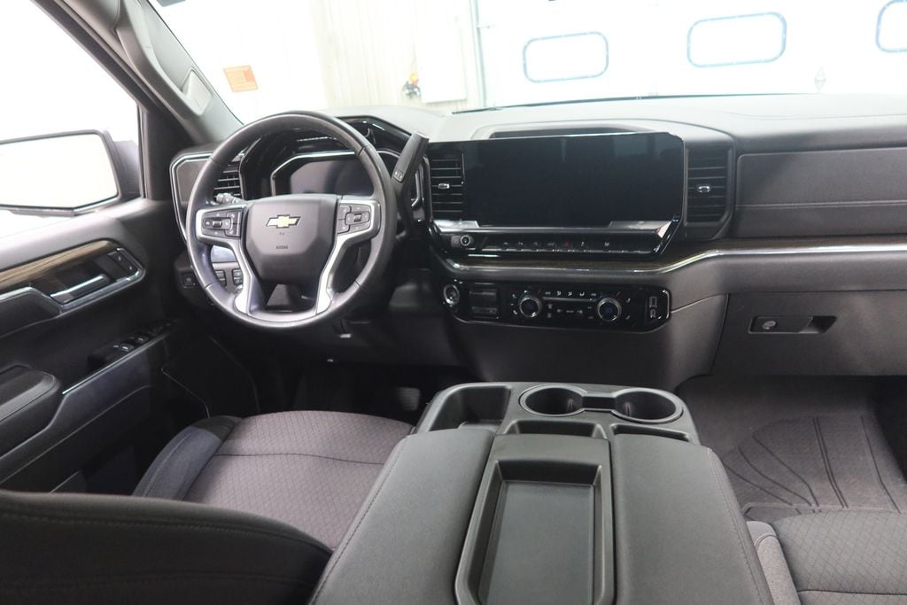 2024 Chevrolet Silverado 1500 LT - Photo 14