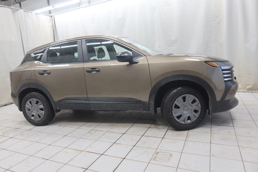 2025 Nissan Kicks S AWD