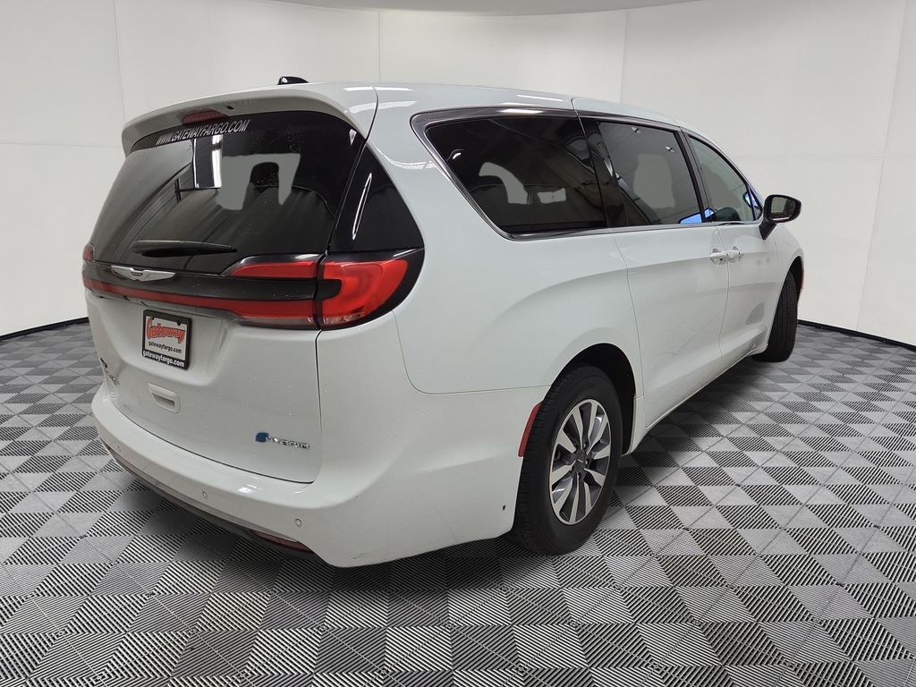 2023 Chrysler Pacifica Hybrid Touring L - Photo 8