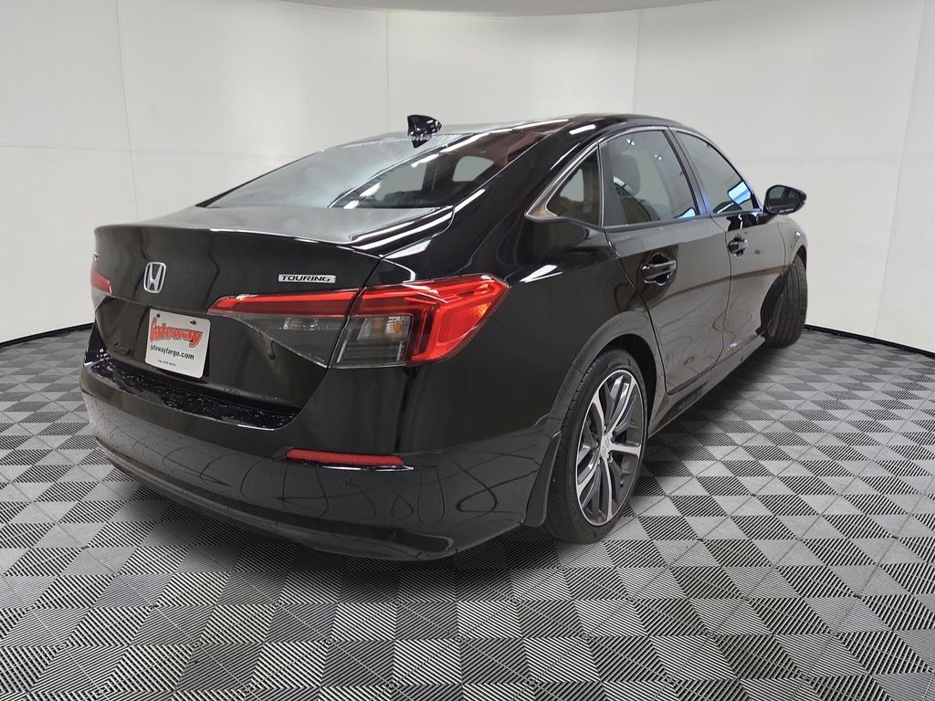 2024 Honda Civic Touring - Photo 4