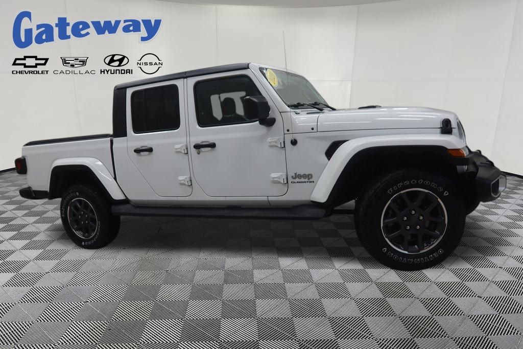 2020 Jeep Gladiator Overland's photo
