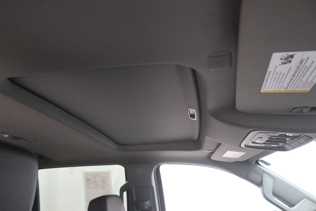 2022 Chevrolet Silverado 1500 LTZ - Photo 13