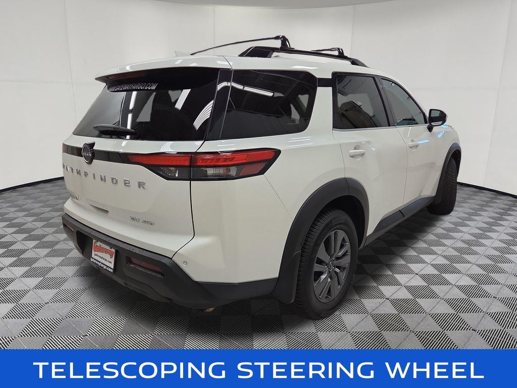 2024 Nissan Pathfinder SV - Photo 8