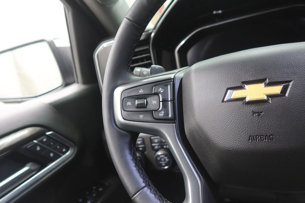 2025 Chevrolet Silverado 1500 LTZ - Photo 23