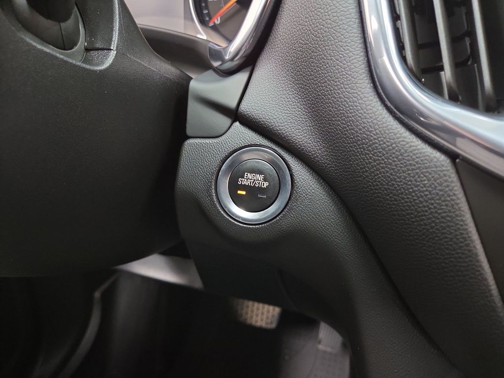 2020 Chevrolet Equinox LT - Photo 17
