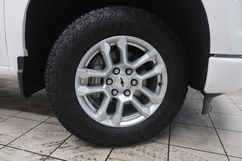 2023 Chevrolet Silverado 1500 RST - Photo 7