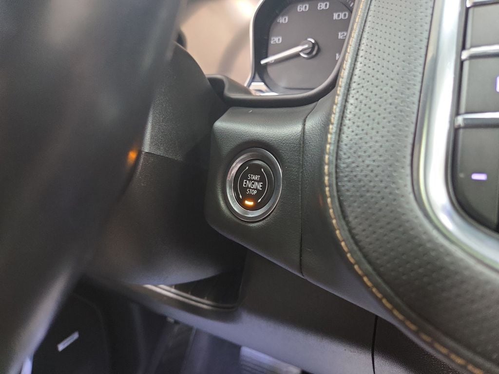 2021 GMC Yukon XL AT4 - Photo 16