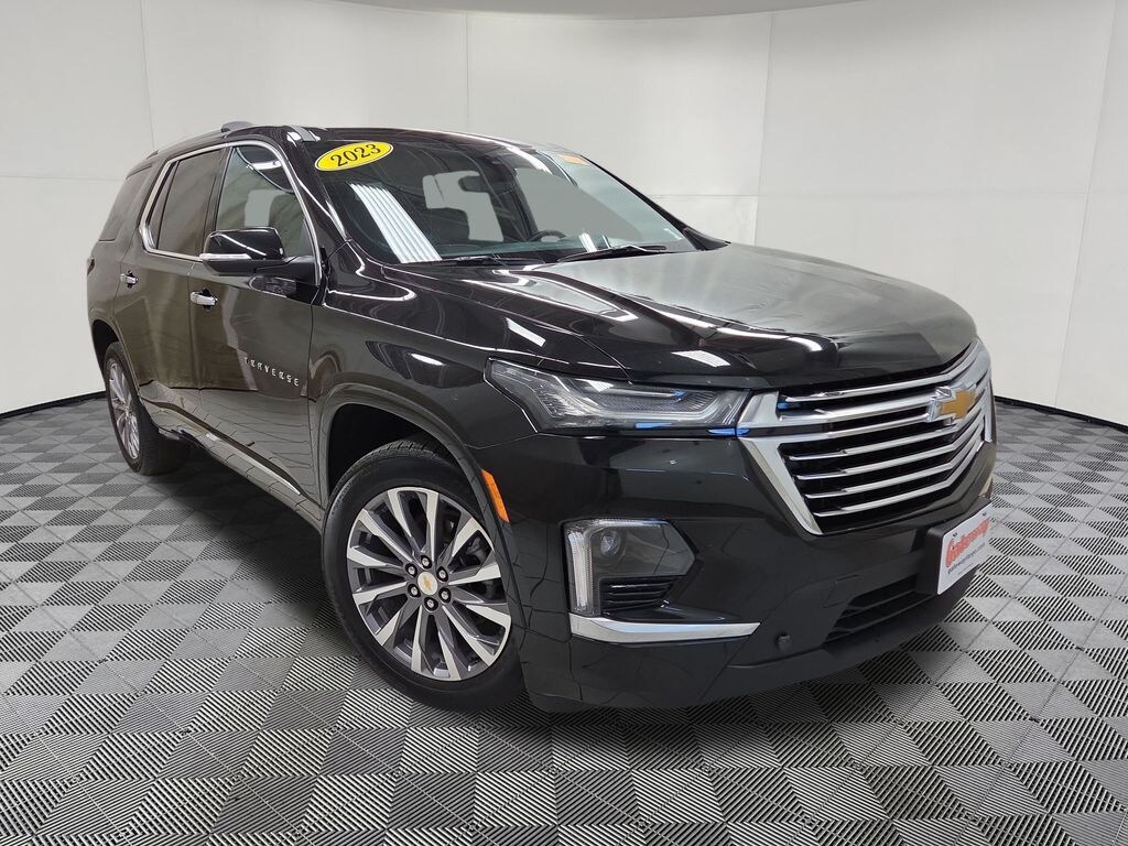 Used 2023 Chevrolet Traverse Premier SUV
