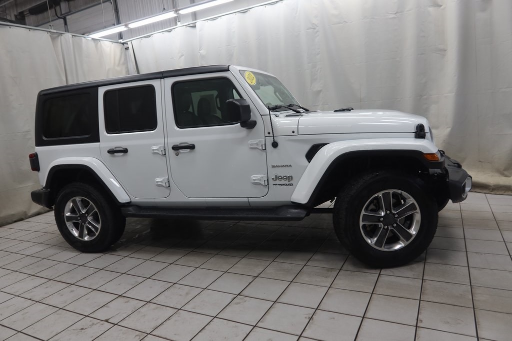 2022 Jeep Wrangler Unlimited Sahara's photo