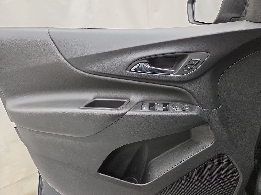 2020 Chevrolet Equinox LT - Photo 21