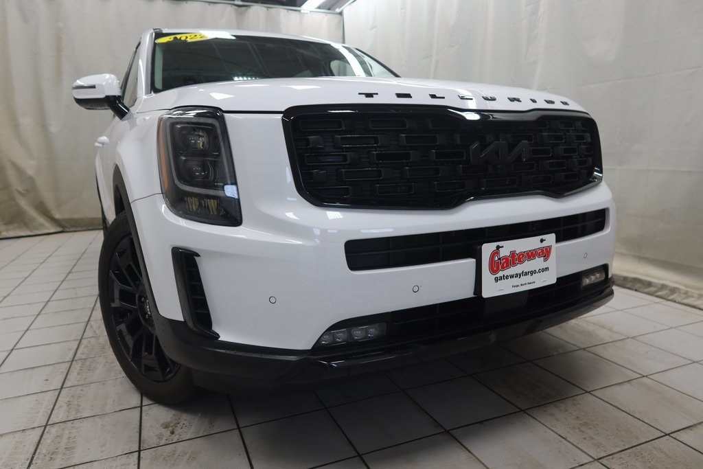 Used 2022 Kia Telluride SX with VIN 5XYP5DHCXNG265144 for sale in Fargo, ND