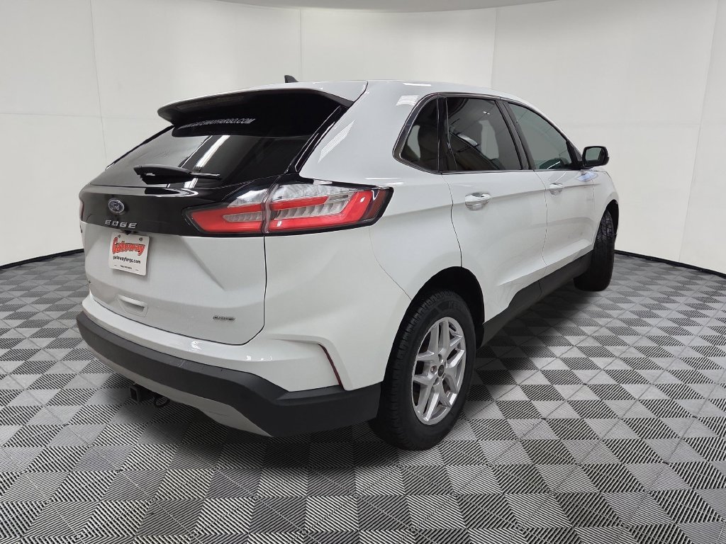 Used 2024 Ford Edge SEL SUV