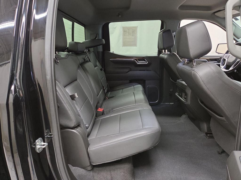 2022 Chevrolet Silverado 1500 RST - Photo 9
