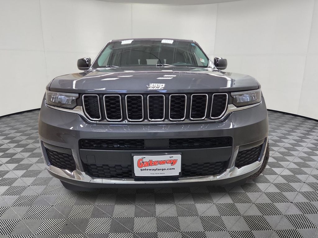 Used 2022 Jeep New Grand Cherokee Laredo SUV