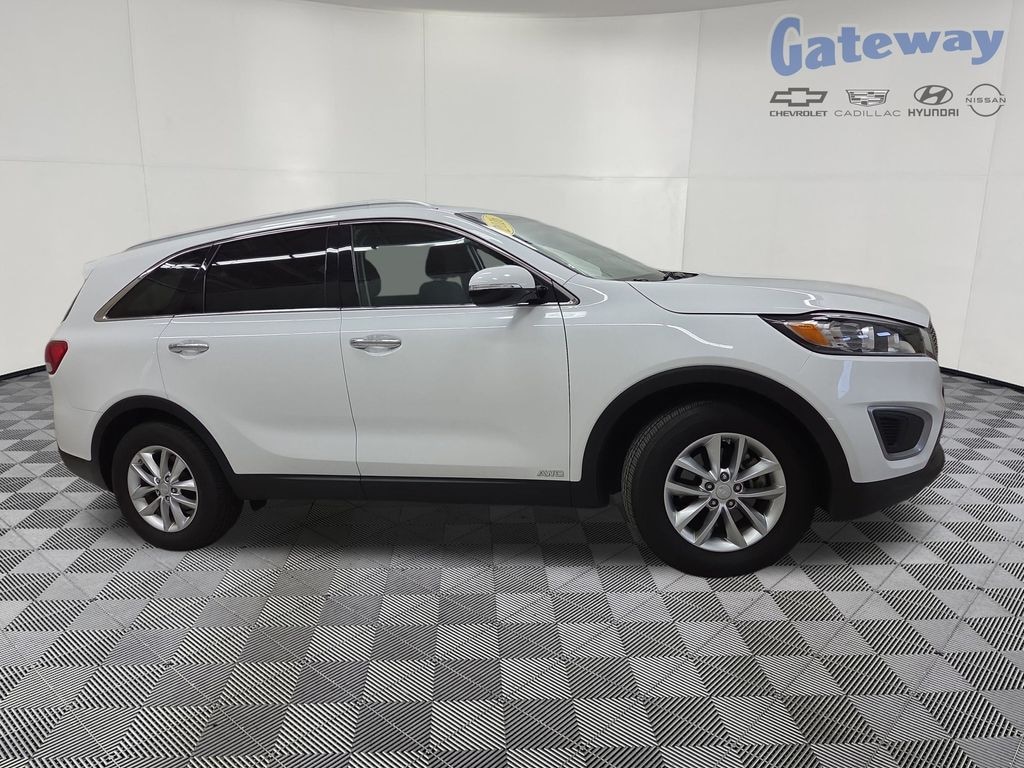 Used 2016 Kia Sorento LX SUV