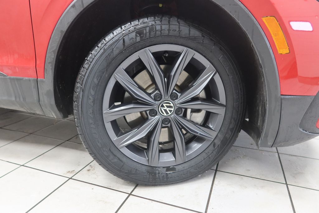 2022 Volkswagen Tiguan SE - Photo 6