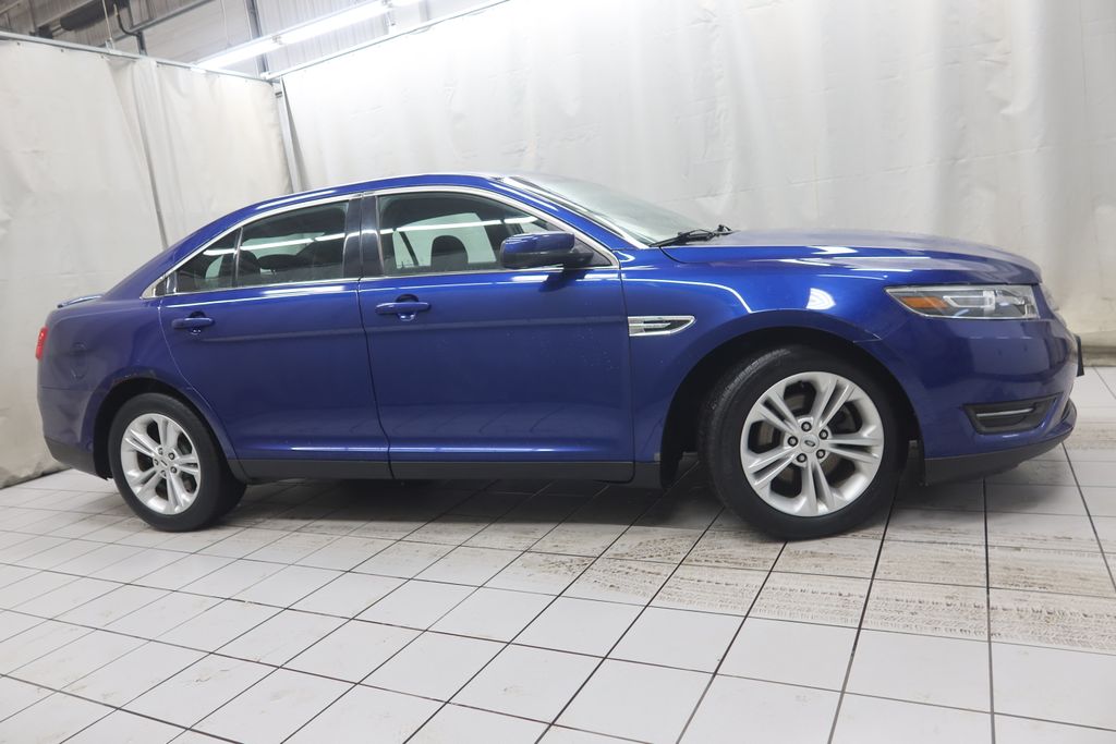 2015 Ford Taurus SEL