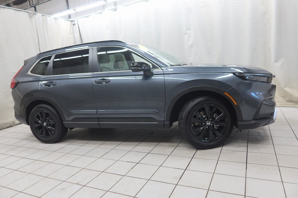 2023 Honda CR-V Sport Touring's photo