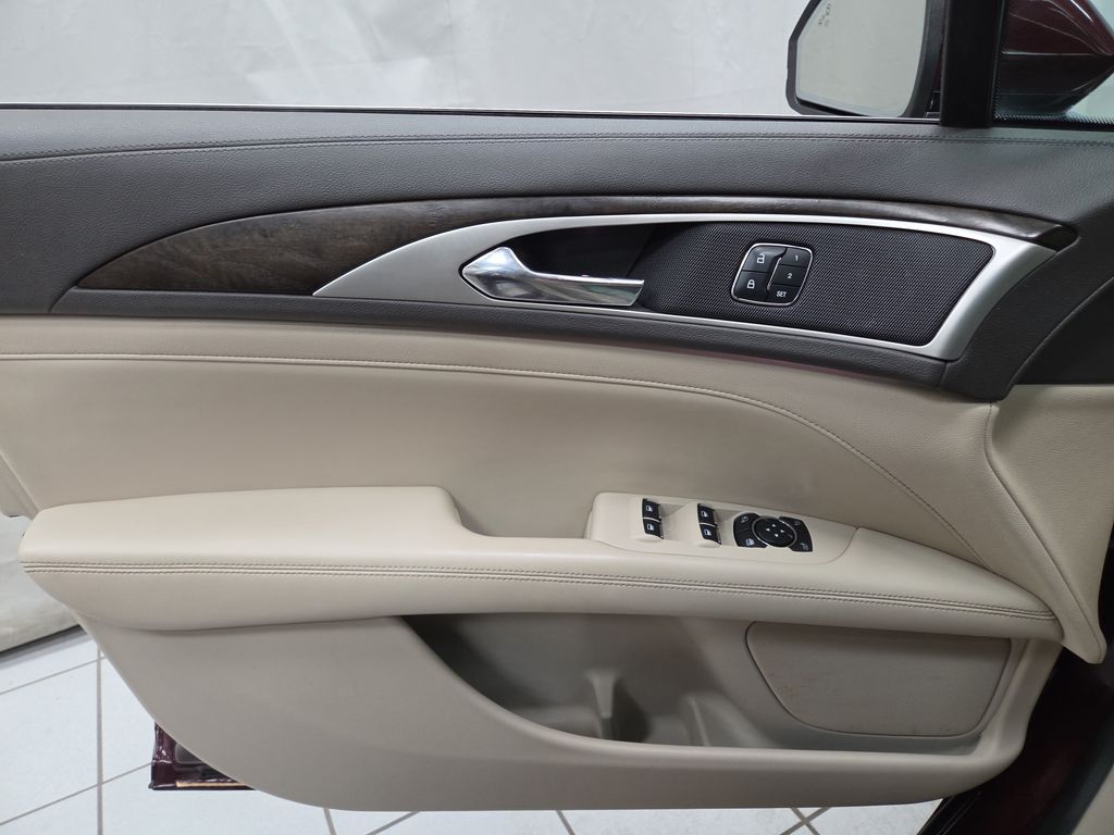 2017 Lincoln MKZ Select - Photo 18