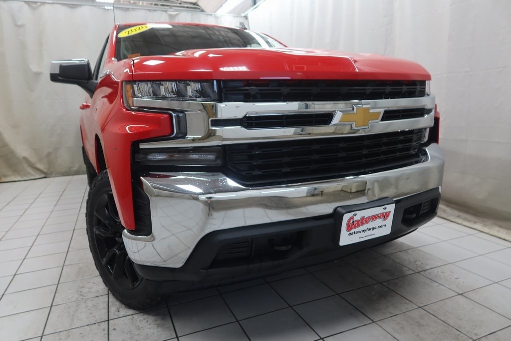 Used 2020 Chevrolet Silverado 1500 LT with VIN 1GCUYDED8LZ161354 for sale in Fargo, ND